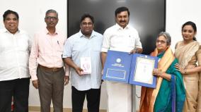 minister-saminathan-presents-tamil-semmal-award-to-38-scholars