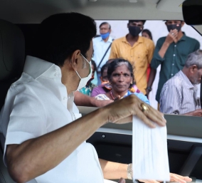 awareness-among-the-public-by-providing-the-mask-of-chief-minister-mk-stalin