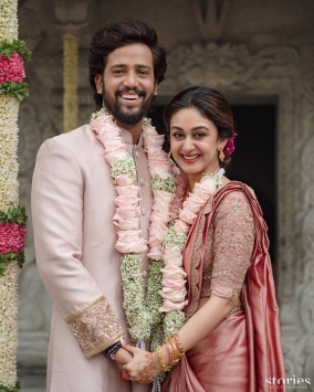 actress-aishwarya-arjun-umapathy-engagement-pictures