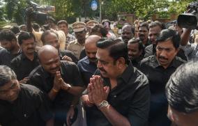 admk-mlas-came-to-the-assembly-in-black-shirts