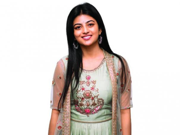 526767-kayal-anandhi