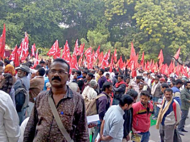 615759-farmers-protest