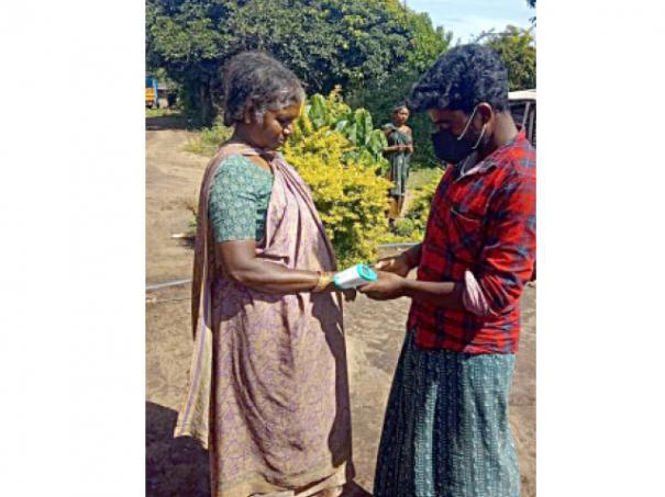 686438-covid-affected-tribal-people