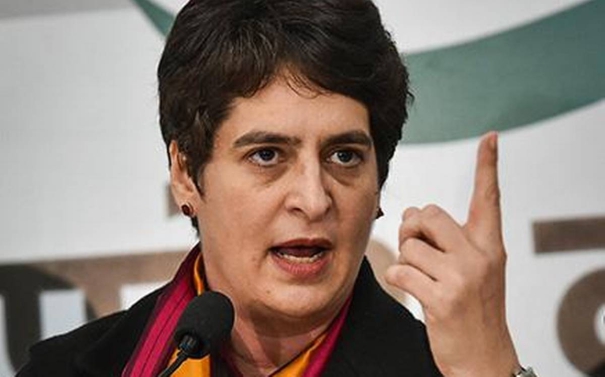 bikini-ghoonghat-or-hijab-its-womans-right-says-priyanka-gandhi