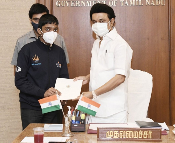 chief-minister-congratulates-pragyananda-the-tamil-nadu-chess-player-who-defeated-the-world-champion