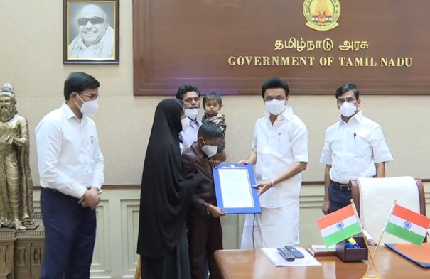 the-chief-minister-issued-a-house-order-to-student-abdul-kalam-in-chennai