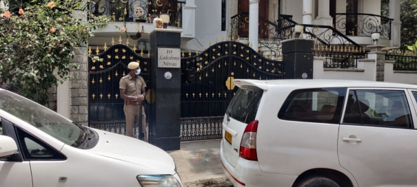 income-tax-raid-of-businessmen-home-in-chennai