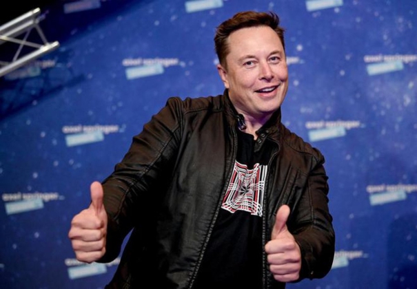 elon-musk-has-changed-his-twitter-name-to-elona-musk