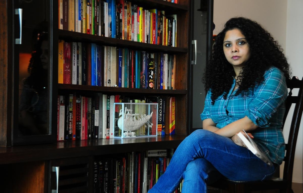 journalist-rana-ayyub-stopped-at-mumbai-airport