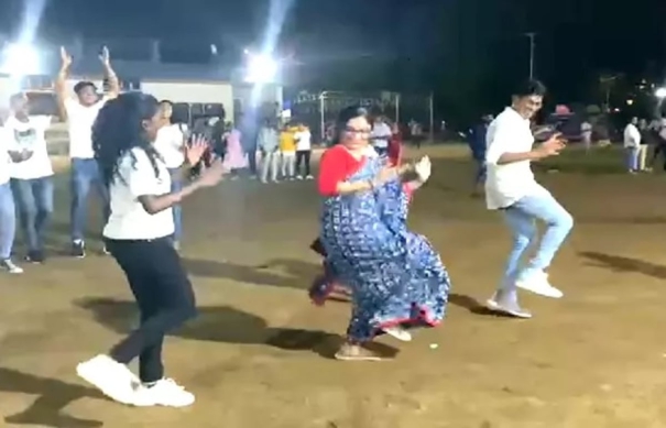 kerala-female-collector-who-dances-with-college-students