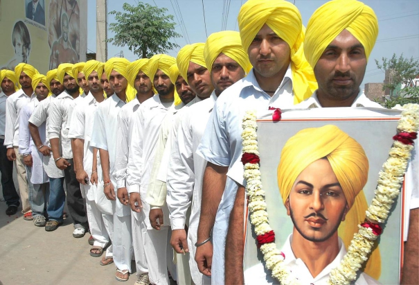 did-bhagat-singh-wear-yellow-turban