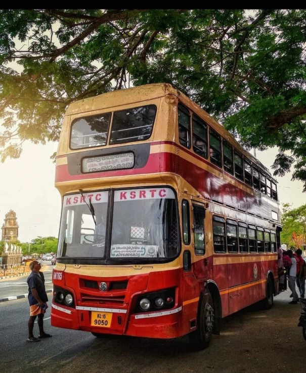 exclusive-state-bus-for-the-celebration-of-the-people