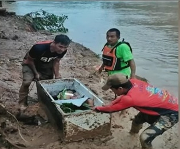 philippine-landslide-the-boy-who-had-been-inside-the-fridge-for-20-hours