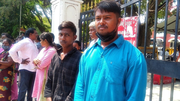 rs-1-lakh-bribe-given-by-police-vignesh-brothers-who-came-to-hand-over-in-court