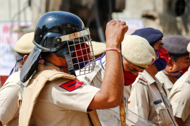 delhi-police-files-case-against-punjab-cops