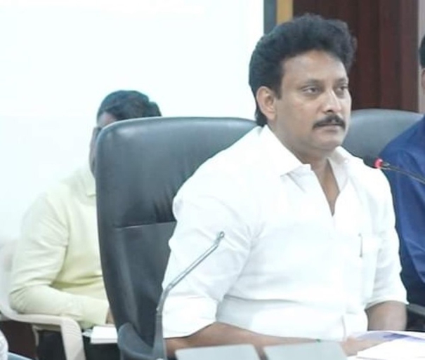 1-9-students-only-need-to-come-to-school-to-take-the-exam-minister-anbil-mahesh