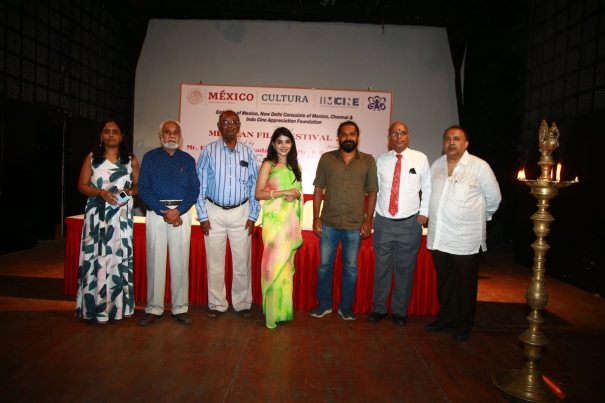 cook-with-comali-actress-pavithra-lakshmi-in-chennai-mexican-film-festival