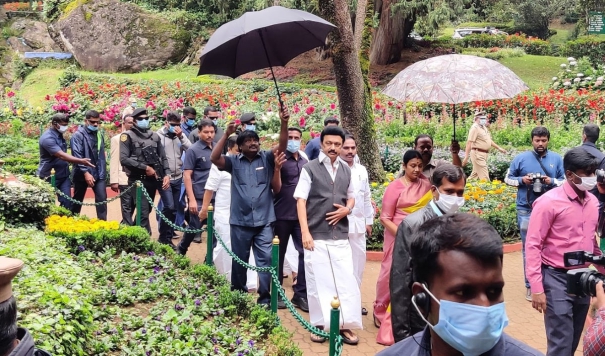 tamil-nadu-chief-minister-stalin-has-started-a-flower-exhibition