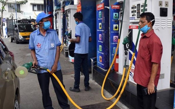 this-will-reduce-the-price-of-petrol-by-rs-95-per-litre-and-of-diesel-by-rs-7-per-litre-union-finance-minister-nirmala-sitharaman