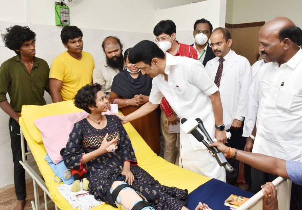 mk-stalin-visit-to-hospital-for-sindhu-treatment