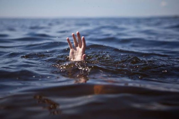 2-couple-who-committed-suicide-by-jumping-into-the-lake-with-daughters