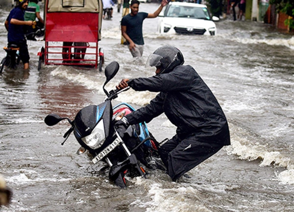 11-lakh-people-affected-1500-villages-submerged-heavy-rain-and-floods-in-assam