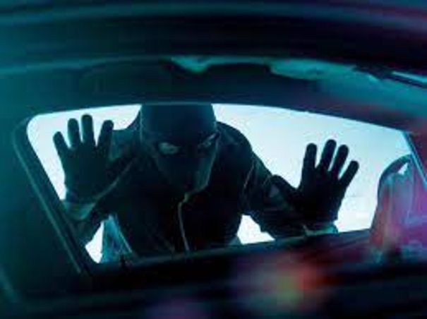 car-hijacking-from-call-taxi-driver