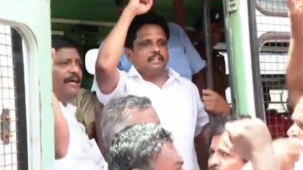 madurai-mp-arrested-for-rail-roko-attempt-at-madurai-junction