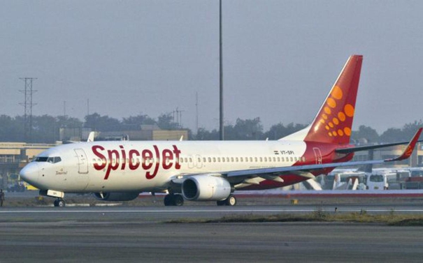 spicejet-flight-from-delhi-makes-emergency-landing-in-pakistan