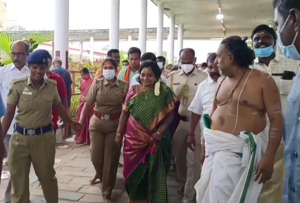 puducherry-lieutenant-governor-tamilisai-soundararajan-visited-chidambaram-nataraja-temple