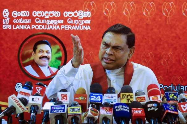 sri-lanka-ex-minister-basil-rajapaksa-tried-to-flee-flyers-objected