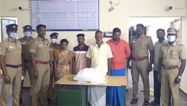 4-arrested-for-smuggling-ganja