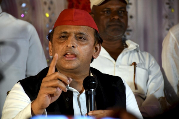 bjp-never-had-any-respect-for-national-flag-says-akhilesh-yadav