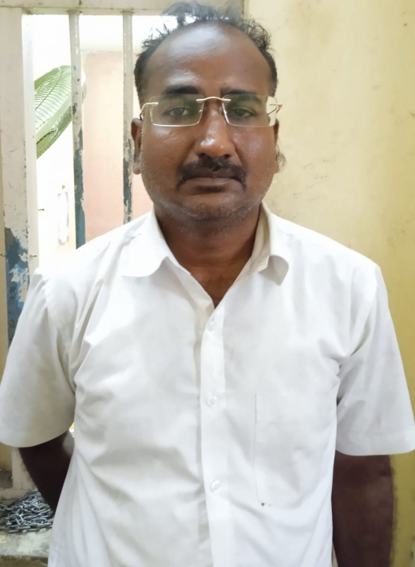 commercial-tax-department-driver-arrested-for-trying-to-extort-25-lakhs-from-businessman