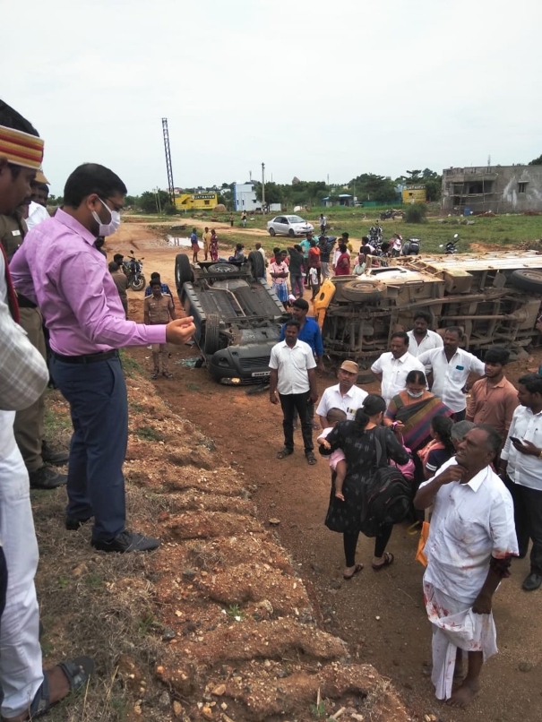 the-district-collector-quickly-helped-the-accident-victims