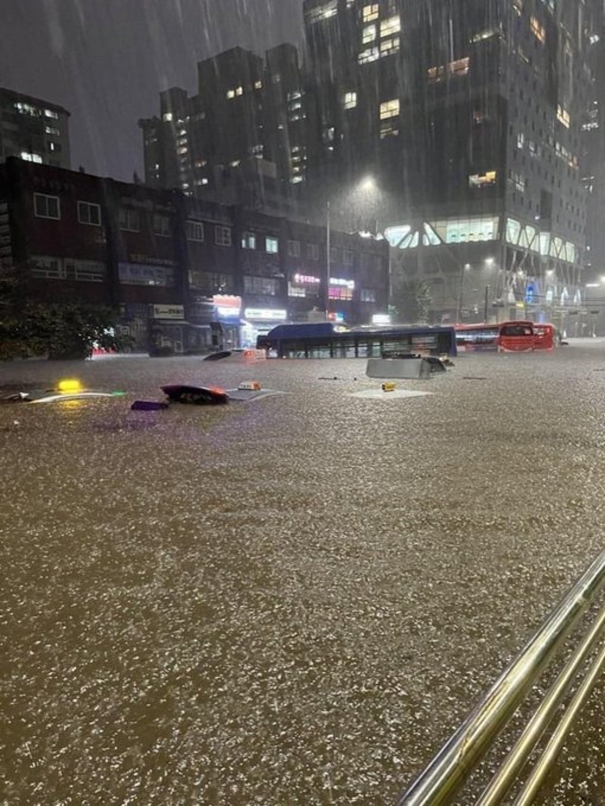 floods-submerge-parts-of-south-korea