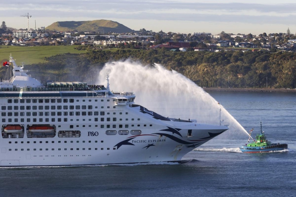 new-zealand-welcomes-back-first-cruise-ship-since-covid