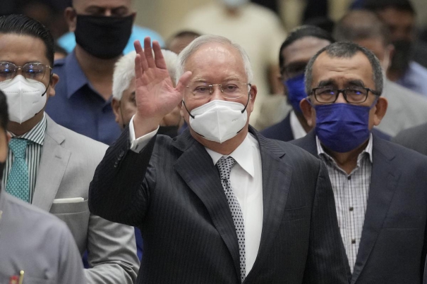 malaysia-top-court-upholds-najibs-conviction-in-1mdb-case