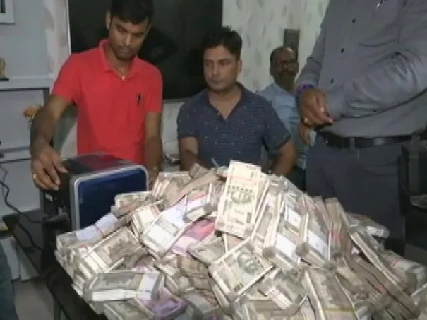 bihar-government-staff-house-raided-crores-cash-seized