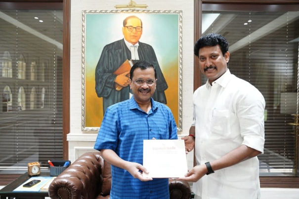 anbil-mahesh-meets-arvind-kejriwal-call-to-launch-new-project