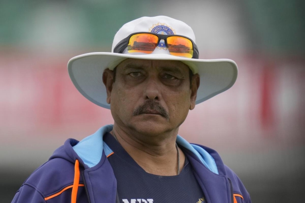 shastri-returned-to-the-commentary-box