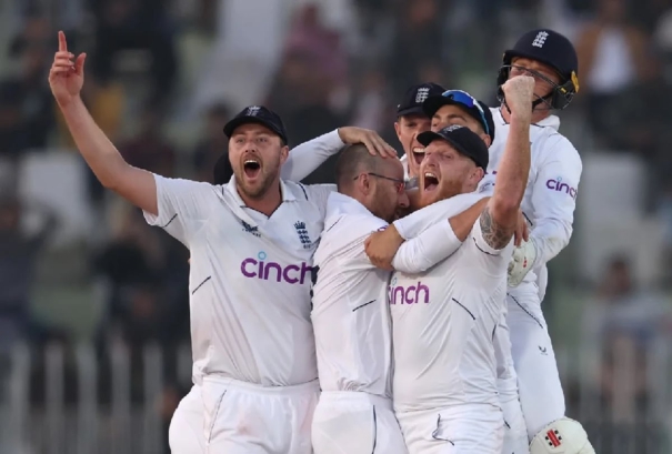 england-seal-win-for-the-ages-in-rawalpindis-dying-light