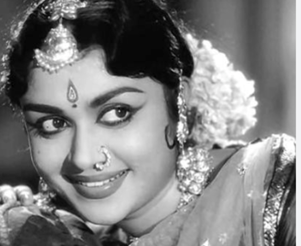 sarojadevi-is-a-beautiful-goddess