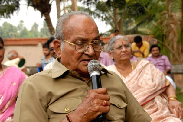 k-viswanath-in-khaki-uniform-the-director-who-lived-and-showed-that-i-am-also-a-worker