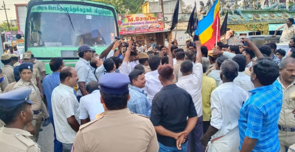 50-pmk-members-arrested-for-trying-to-show-black-flag-to-minister-mastan