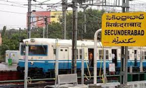 11-muslim-girls-arrested-on-false-complaint-secunderabad-railway-station-riot