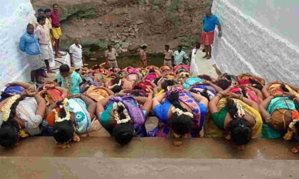 eating-mud-rice-and-praying-at-siddhar-jivasamati