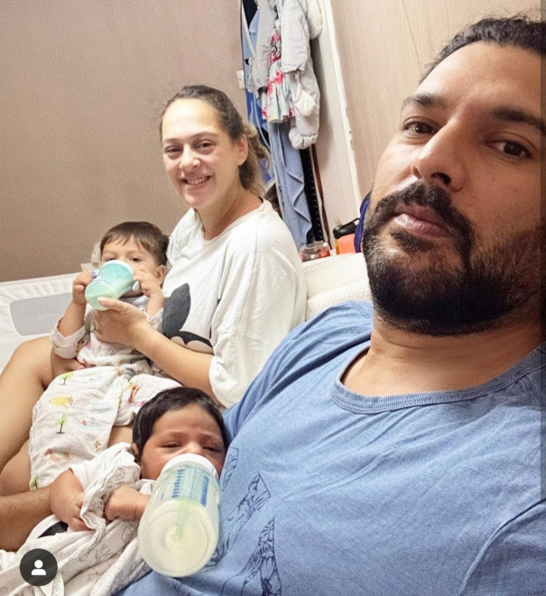 yuvraj-singh-share-his-new-born-female-baby