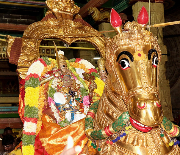 madurai-meenakshi-amman-sundareswarar-temple-festival-avani-moola-thiruvizha-horse-becomes-as-fox-and-saint-manickavasagar