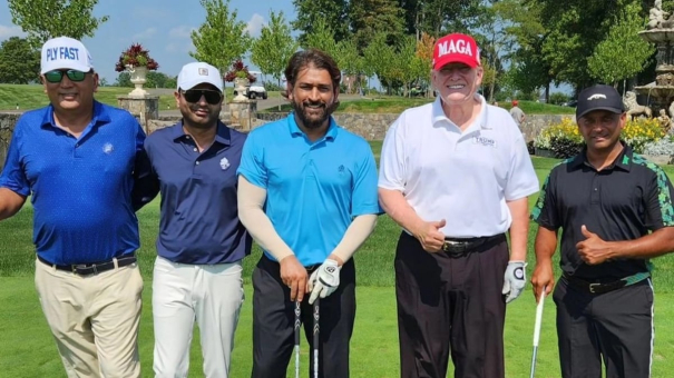 dhoni-played-golf-with-trump-photo-going-viral